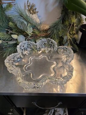 Clear Decorative Glass Flower Bowl - Floral Edge